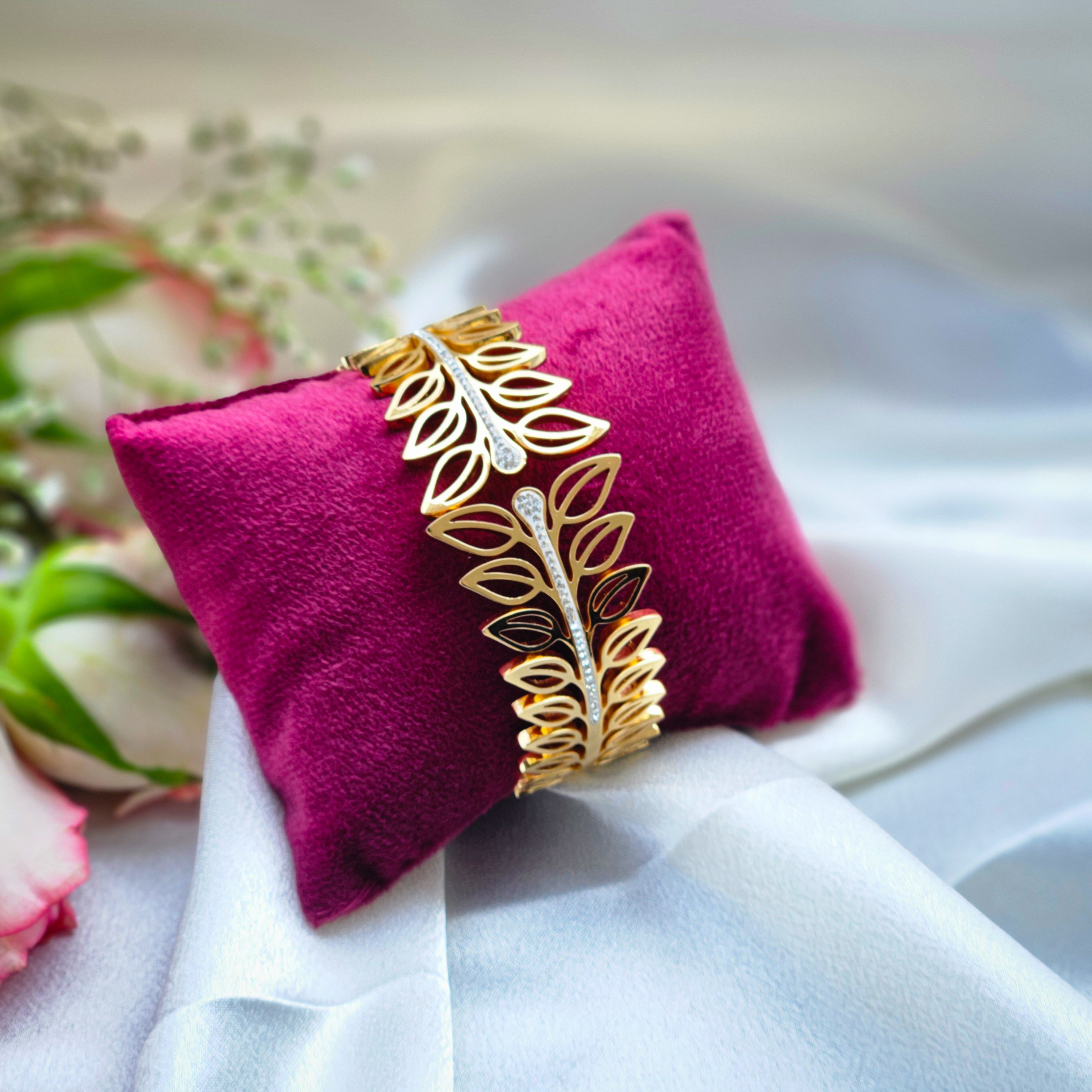 Leafline Gold Hinge Bangle