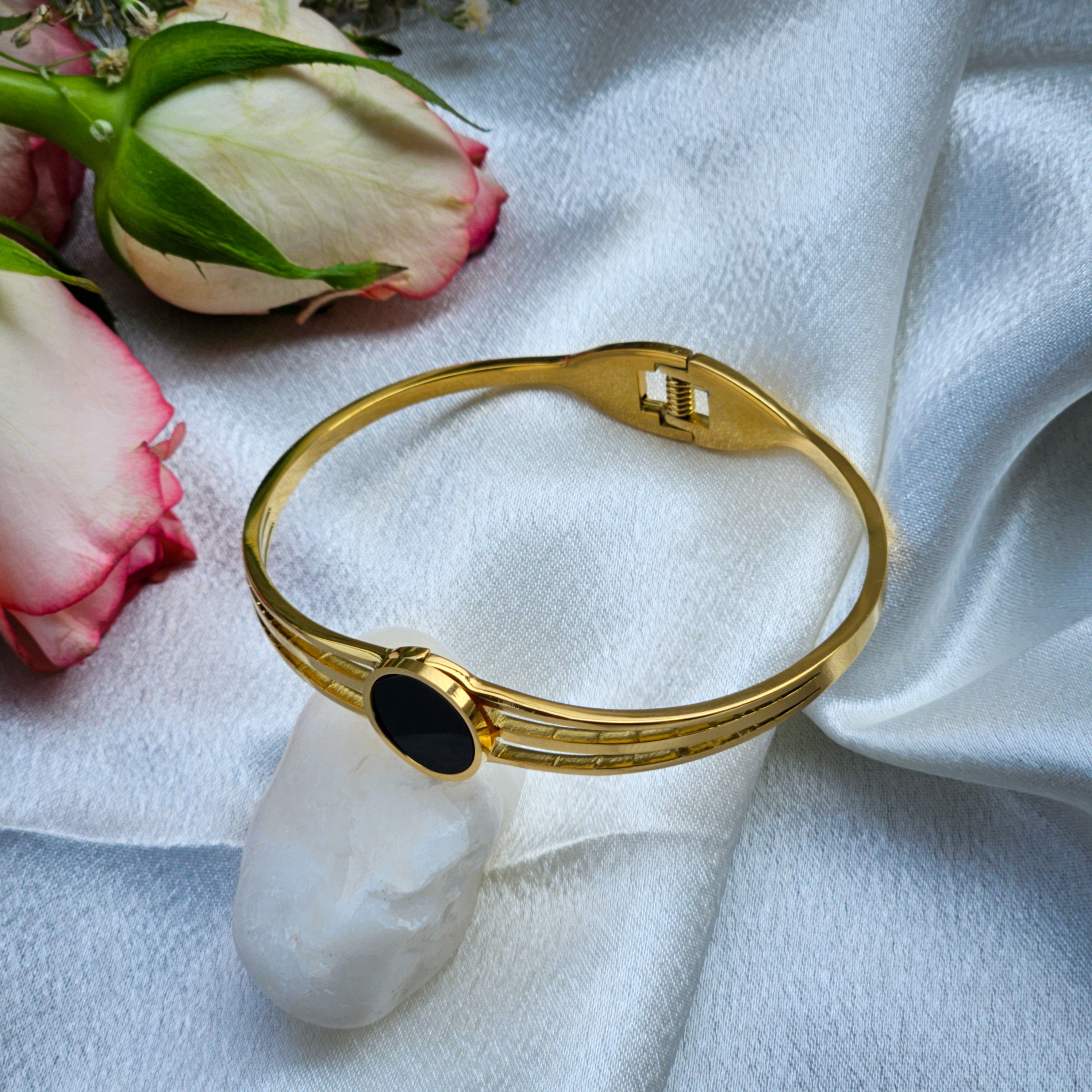 Black Onyx Hinge Bangle
