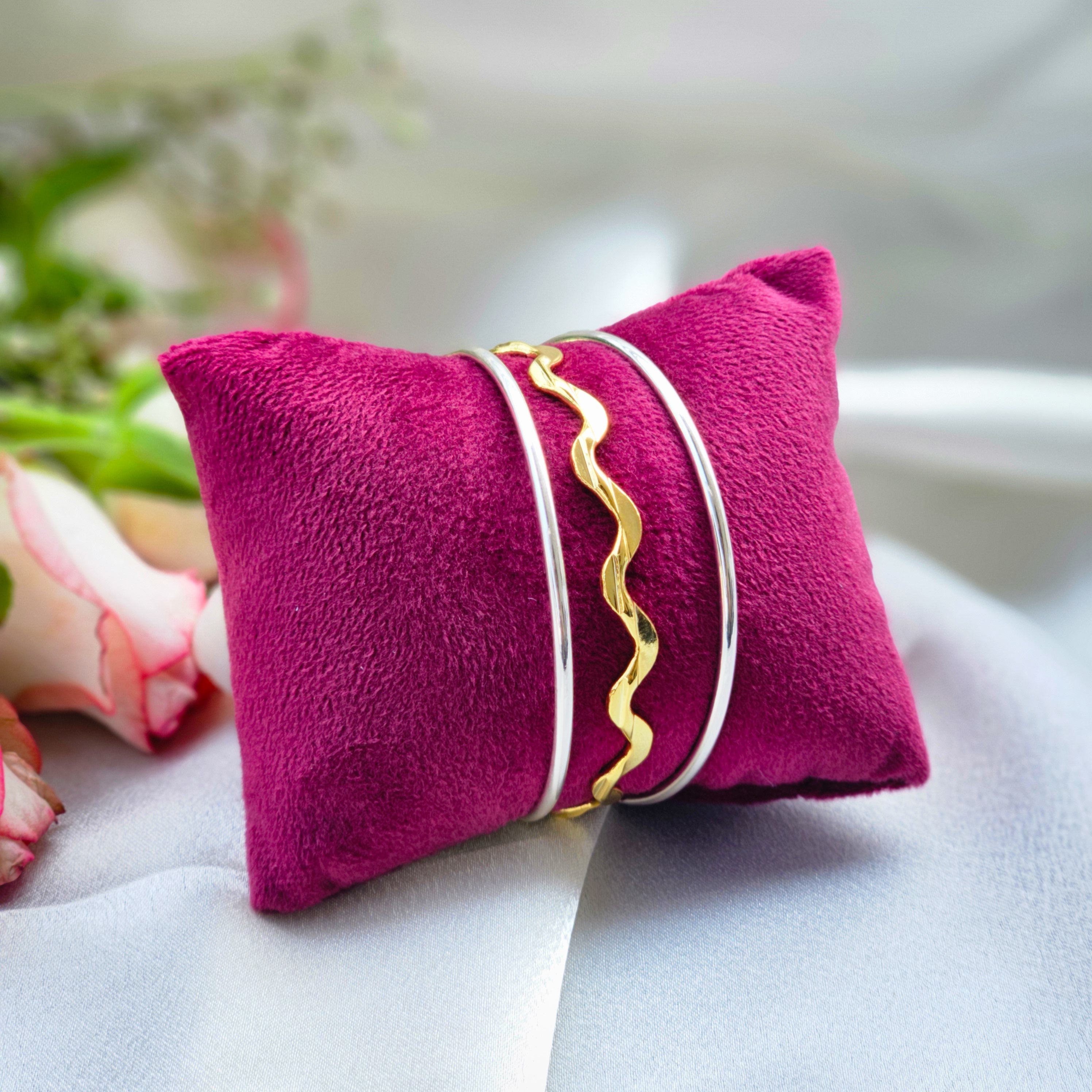 Wave Dual-Tone Adjustable Bangle